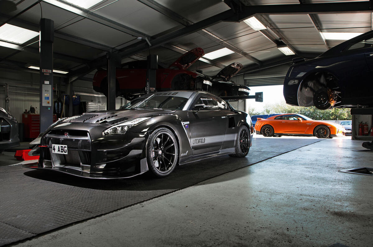 Nissan GT-R roadtrip 