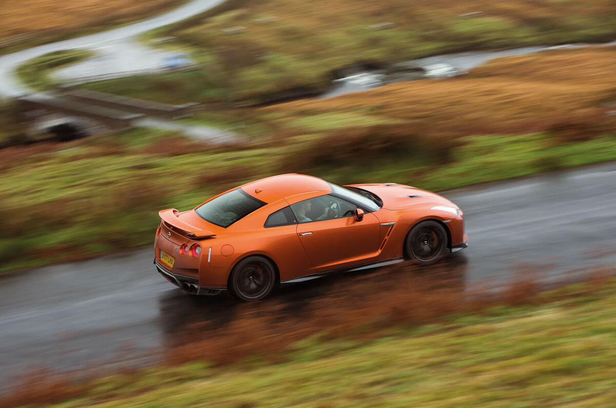 Nissan GT-R roadtrip 