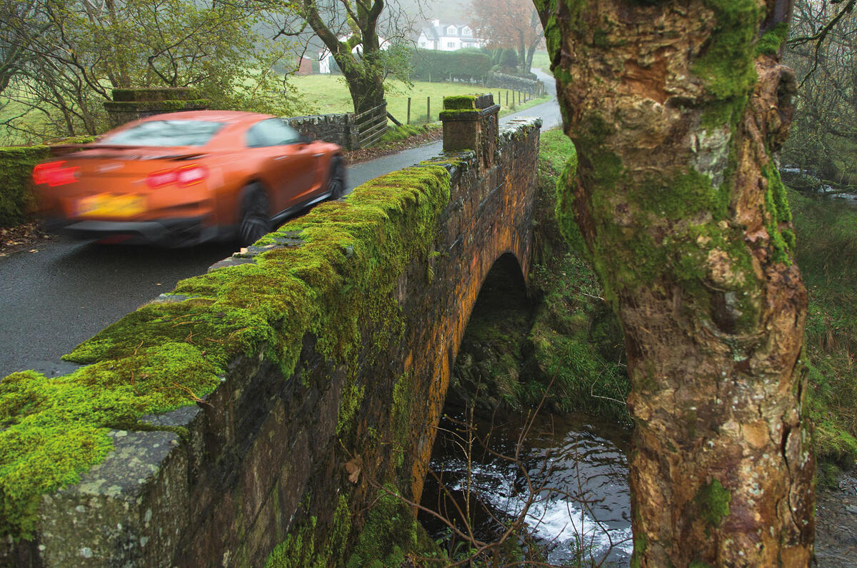 Nissan GT-R roadtrip 