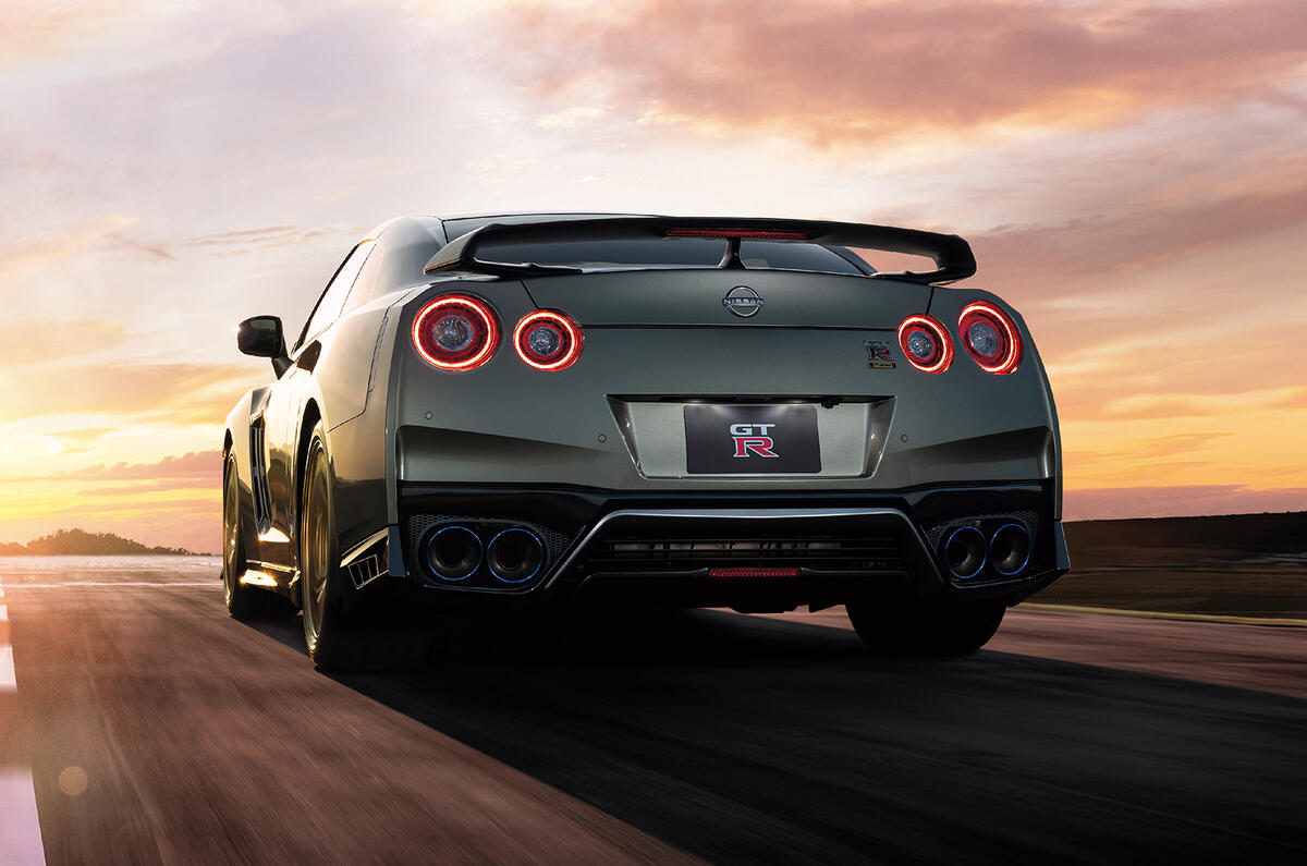 GTR 89