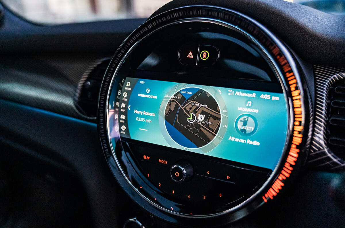MINI Electric infotainment system MINI Electric infotainment system