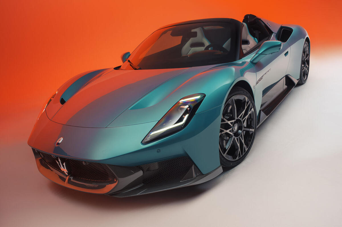 HERO Maserati MCPURA CIELO
