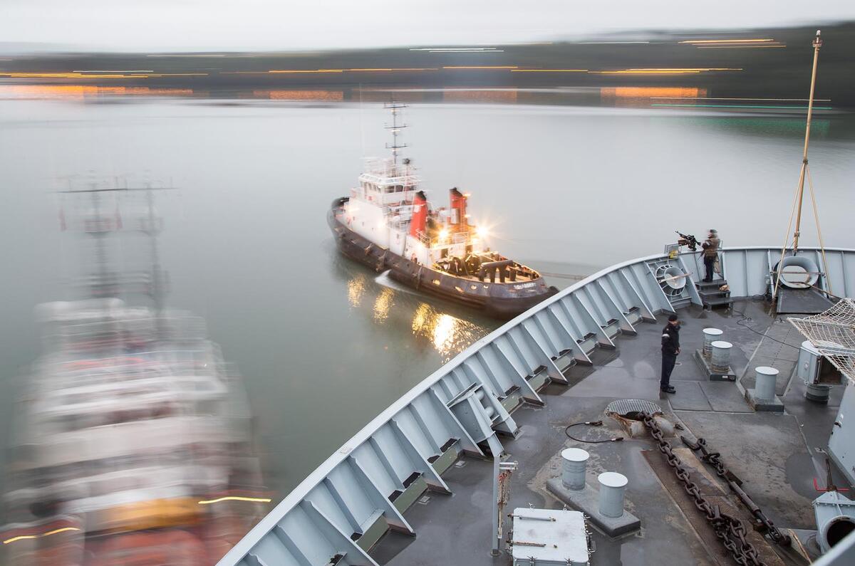 HMS Bulwark - Christmas road test