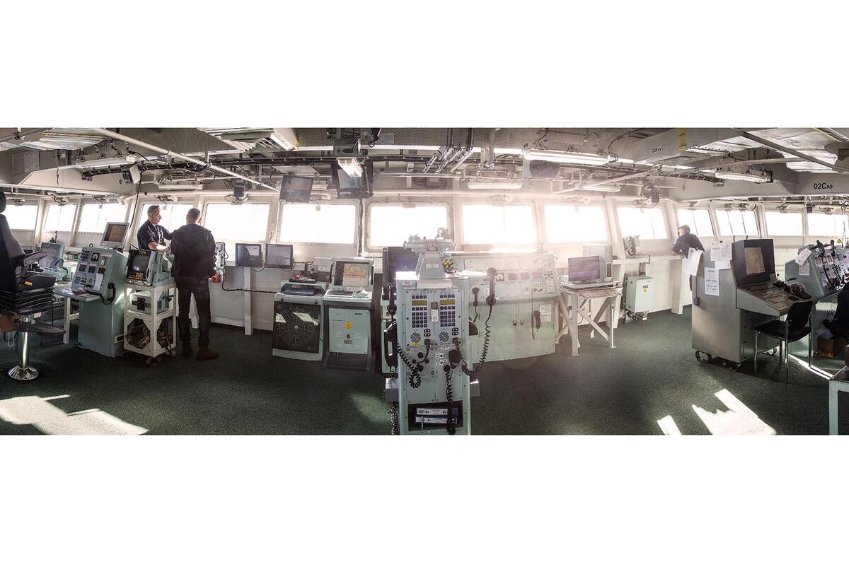 HMS Bulwark - Christmas road test