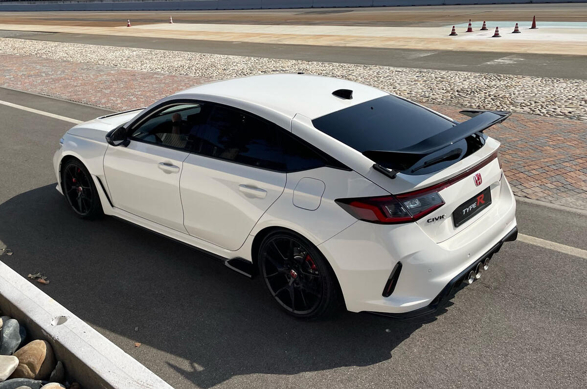 Honda civic type r 2023 rear three quarters