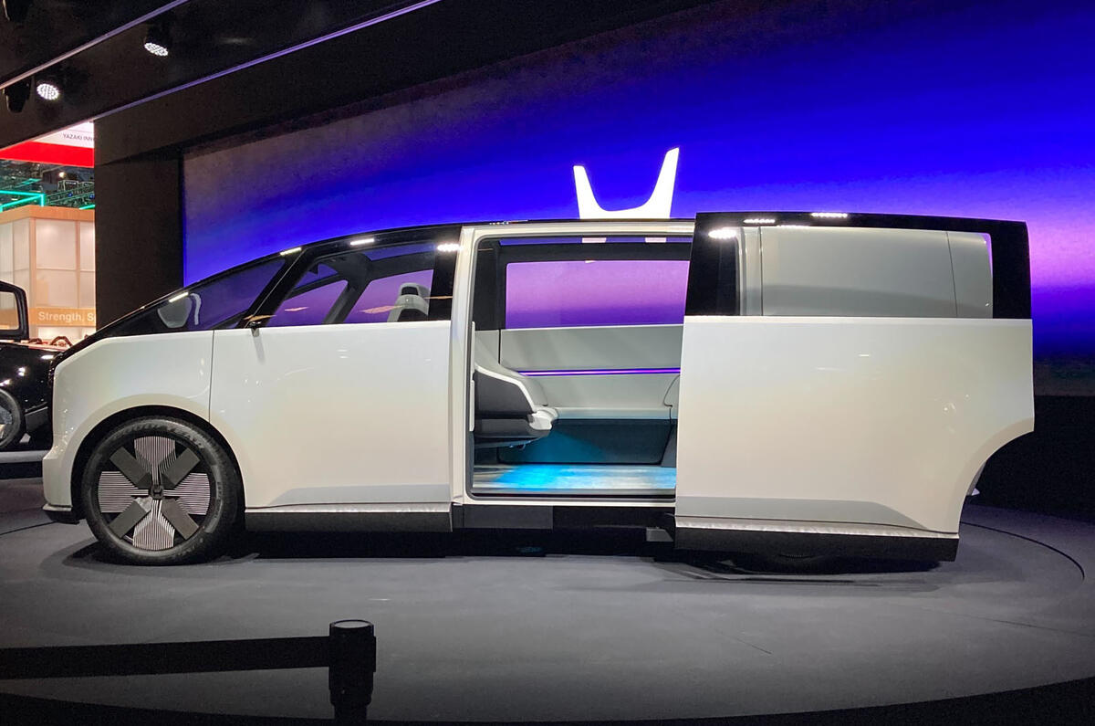 Honda Zero Space Hub CES door open Honda Zero Space Hub CES door open