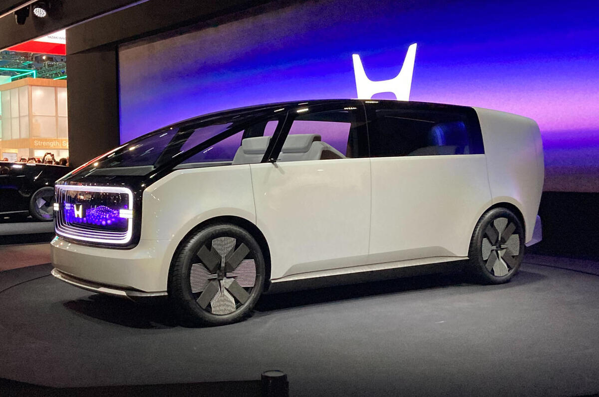 Honda Zero Space Hub CES front quarter Honda Zero Space Hub CES front quarter