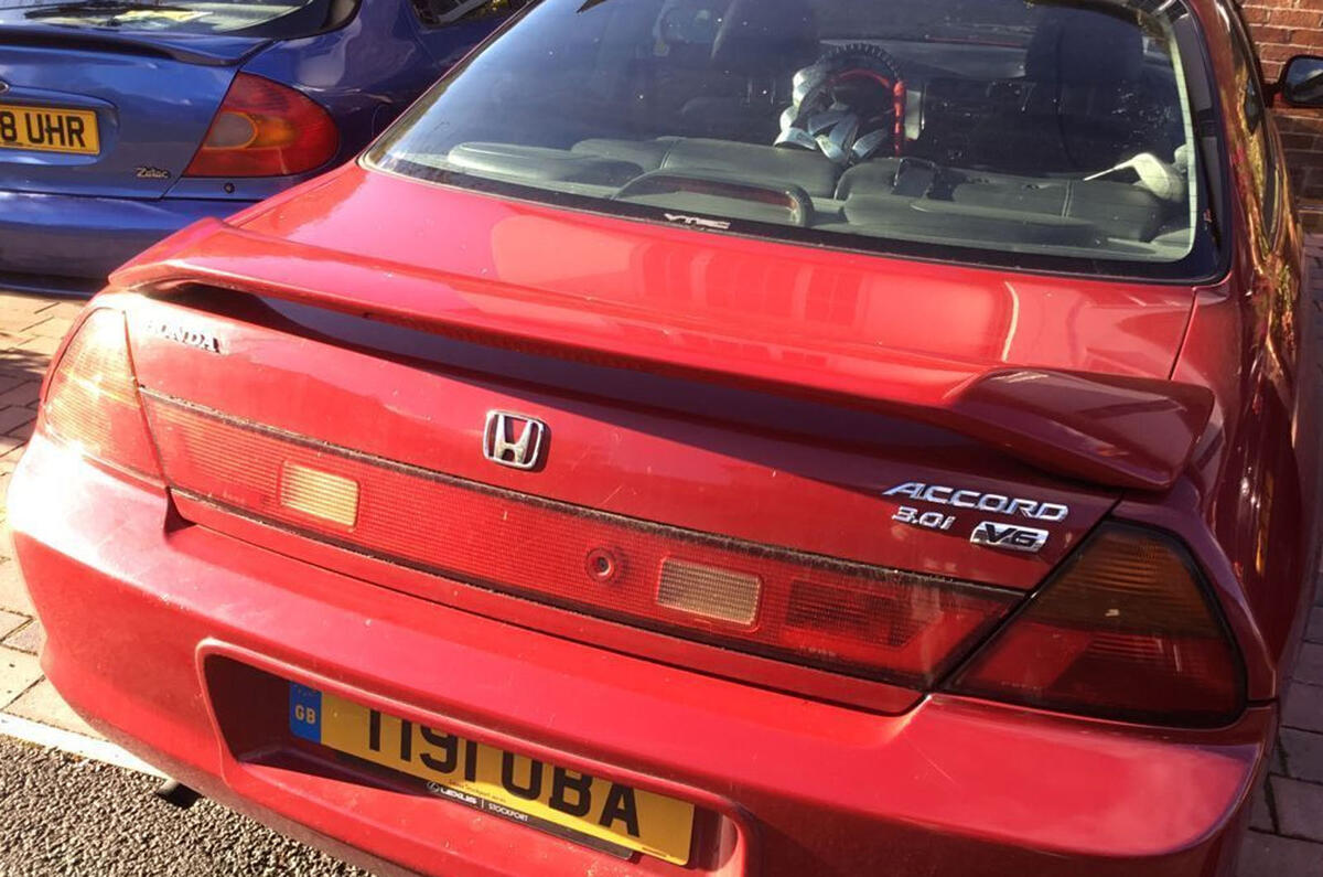 Honda Accord Coupé bootlid