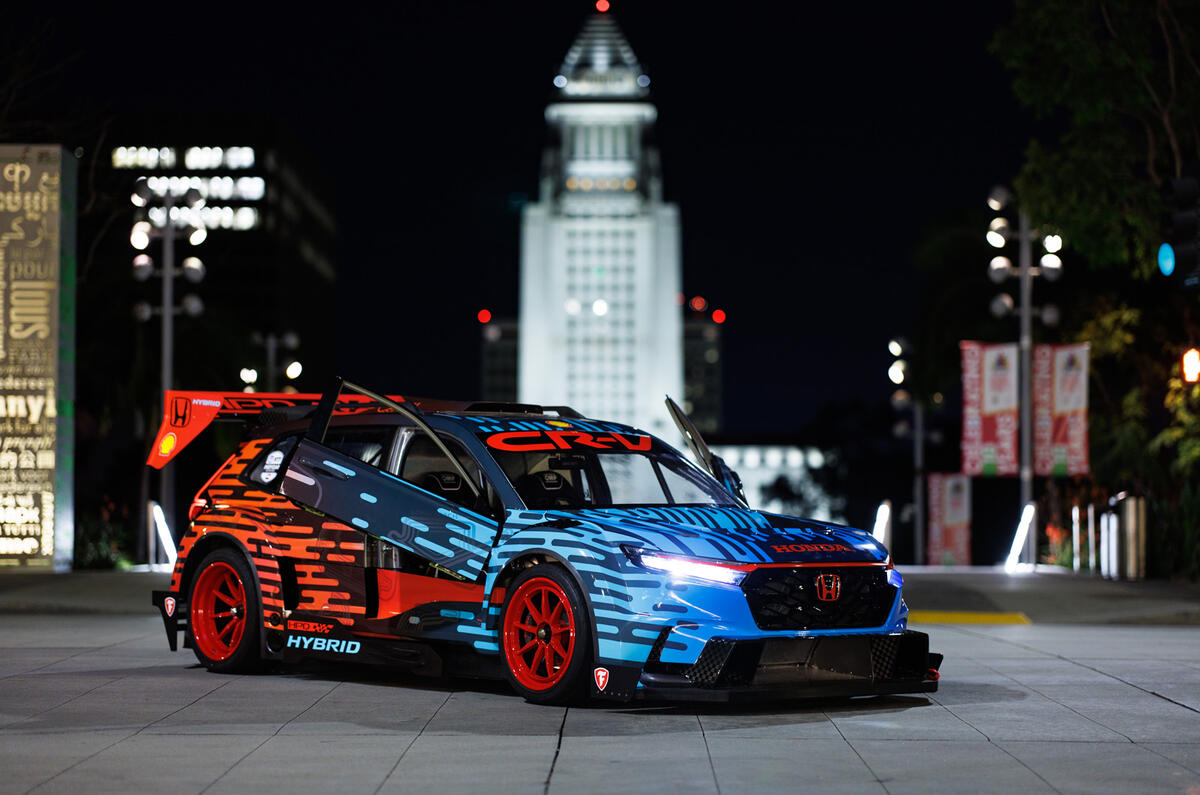 Honda CR V Hybrid racer doors open Honda CR V Hybrid racer doors open