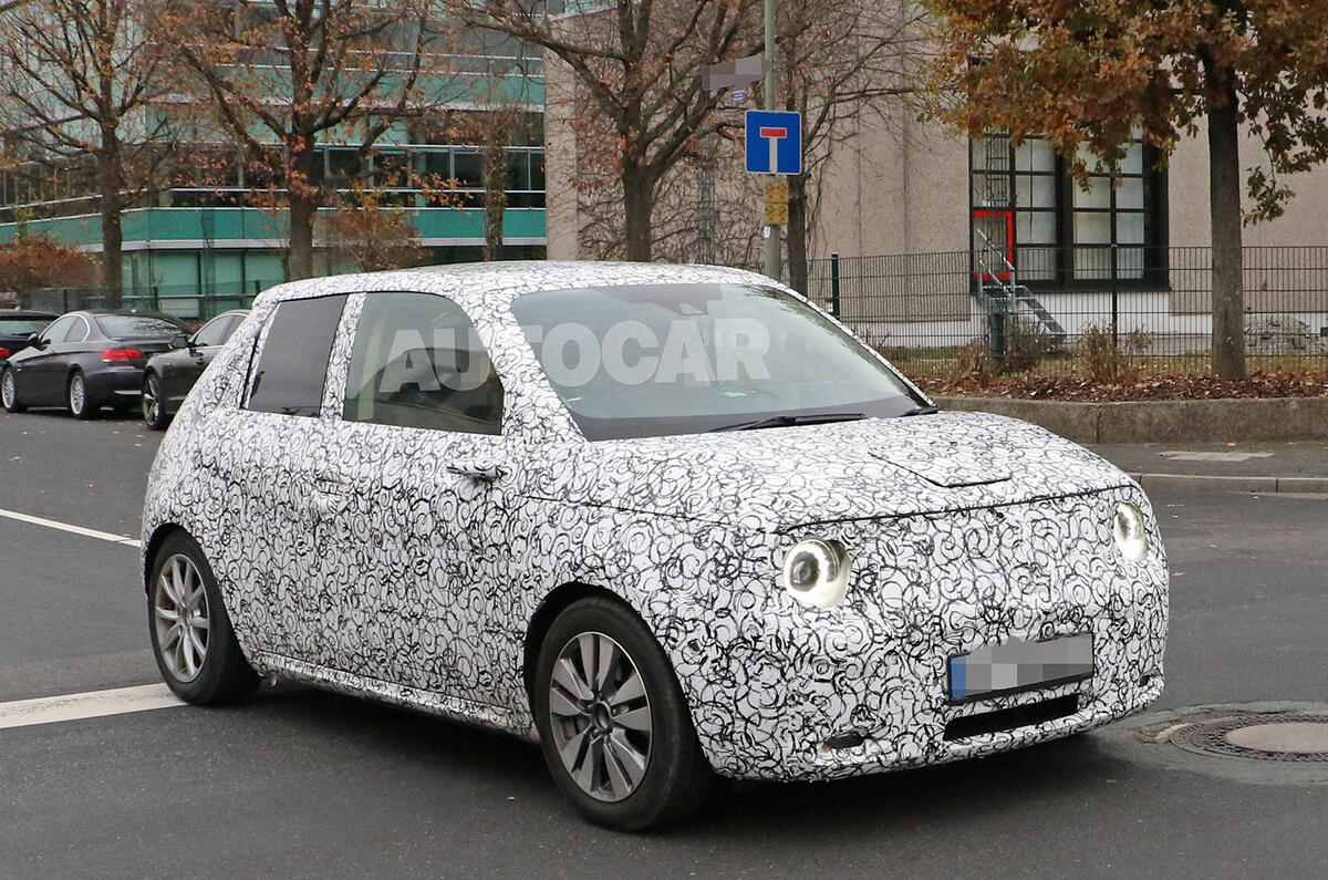 Honda Urban EV spied on the road - front