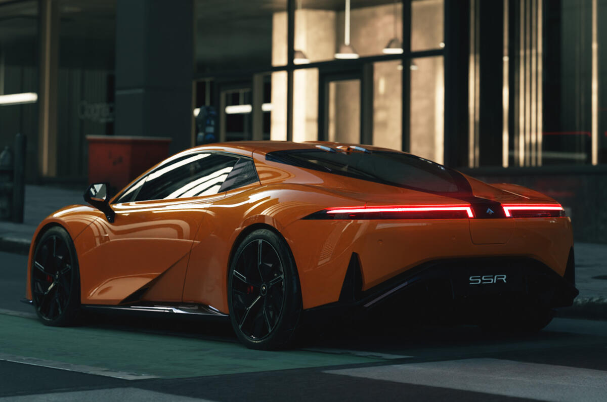 Hyper SSR rear parked