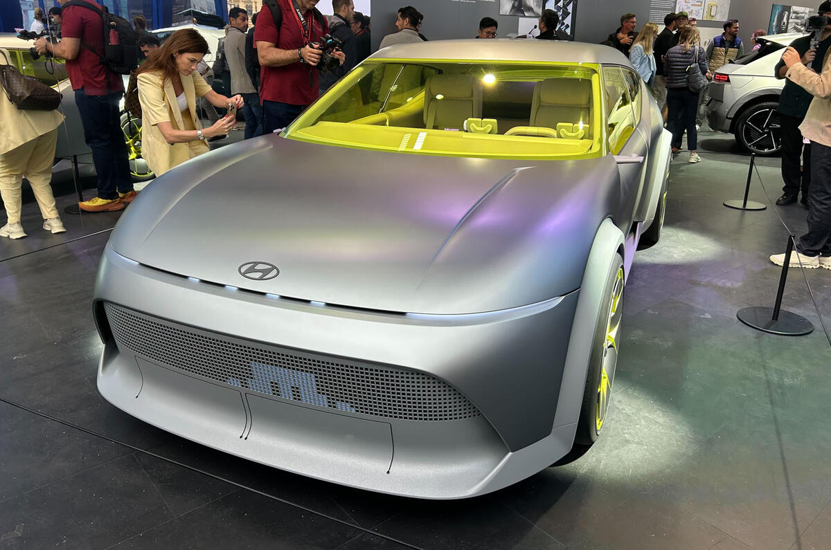 Hyundai Concept Three Munich front quarter