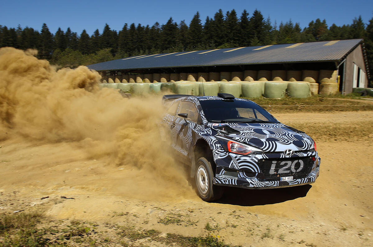 2017 Hyundai i20 Coupe WRC - new pre-season testing pics