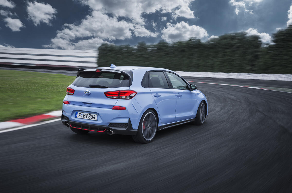 Hyundai i30 n rear cornering