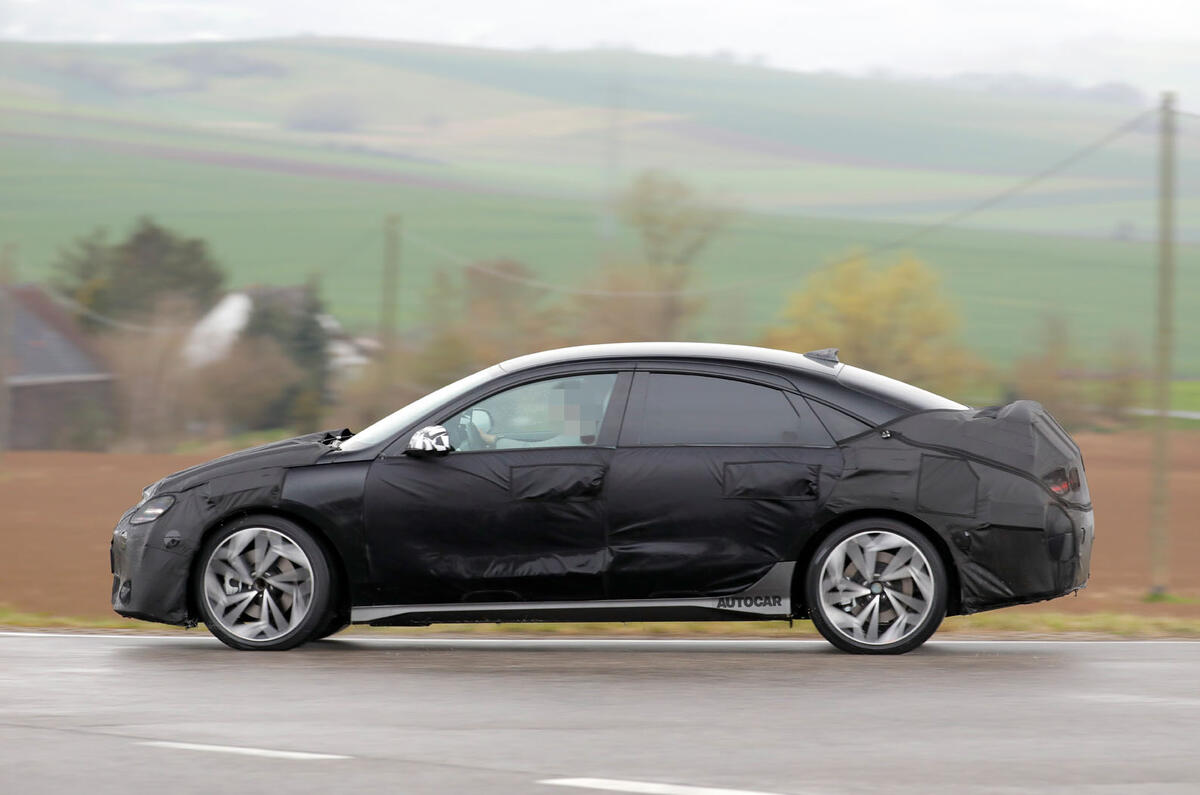 Hyundai Ioniq 6 prototype 26543