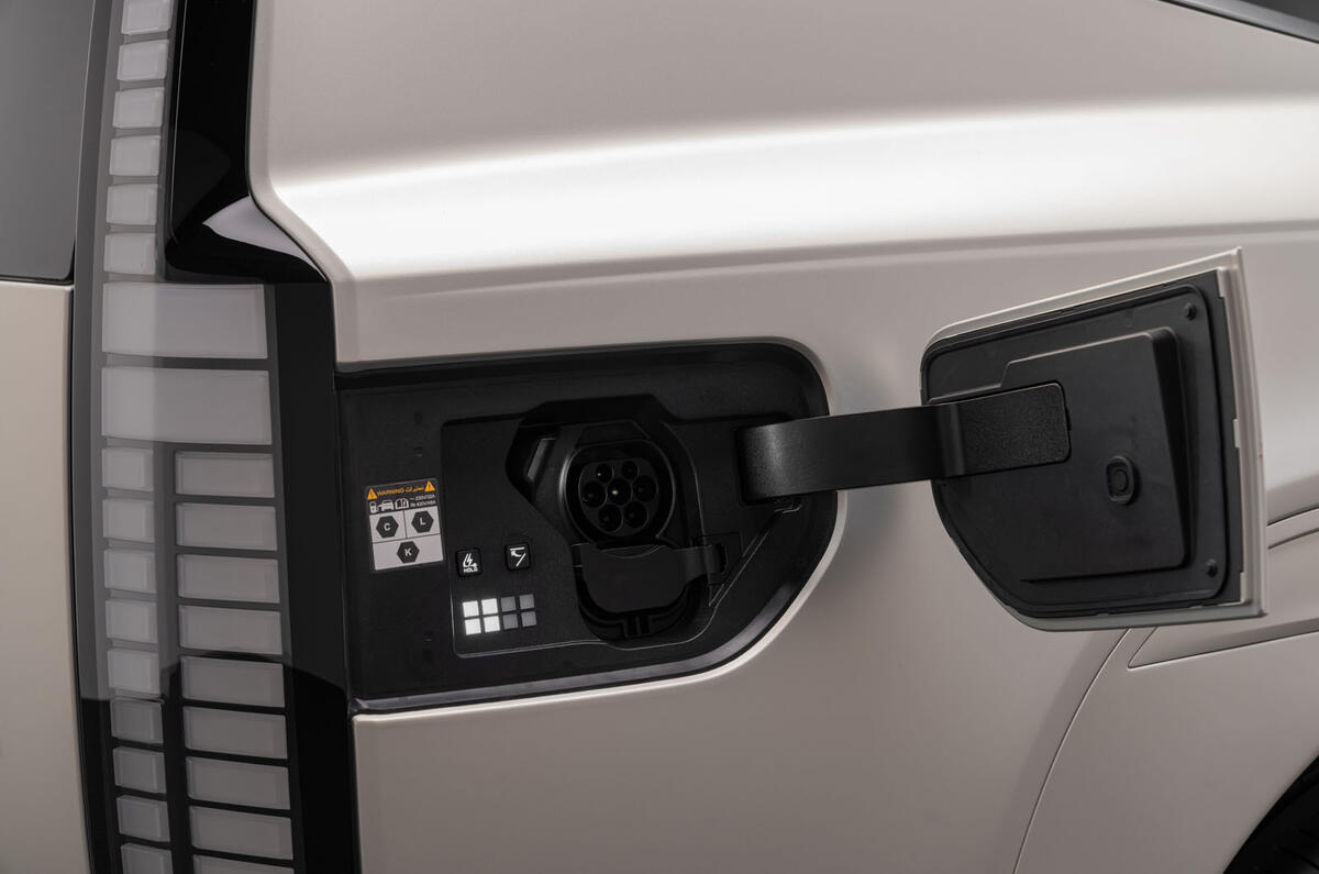 Hyundai Ioniq 9 charging port Hyundai Ioniq 9 charging port
