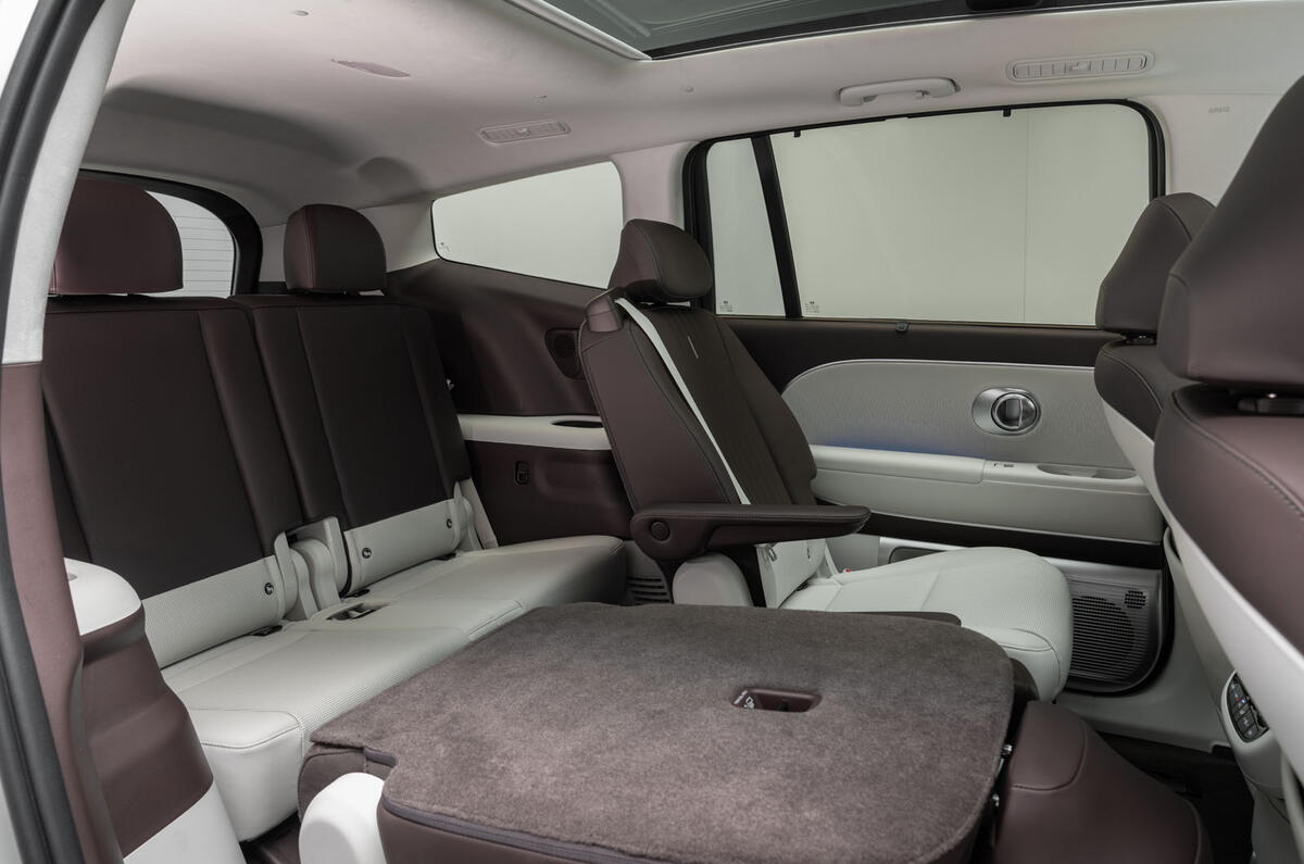 Hyundai Ioniq 9 rear seat folded Hyundai Ioniq 9 rear seat folded