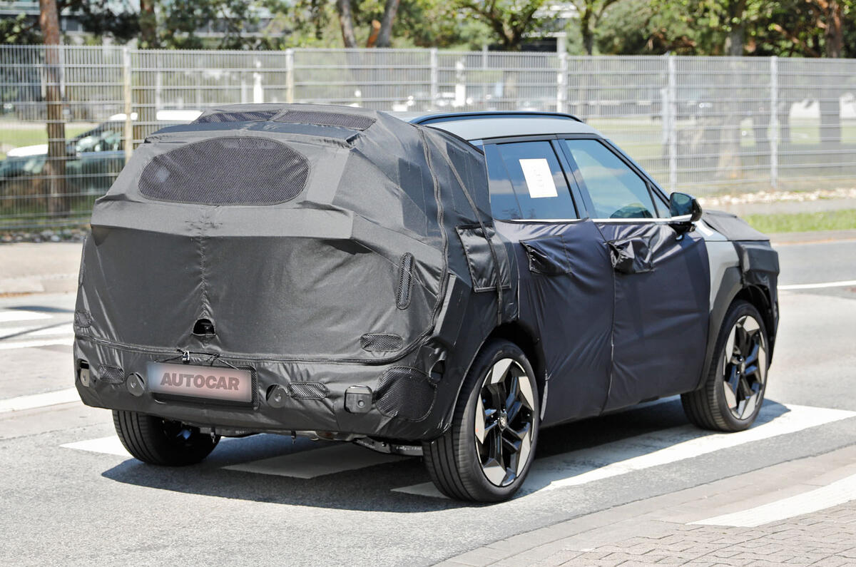 Hyundai Tucson 2026 camo rear quarter Hyundai Tucson 2026 camo rear quarter