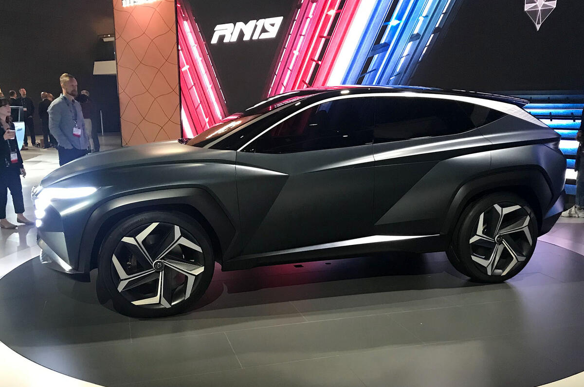 Hyundai Concept T at LA Motor show 2019 - side