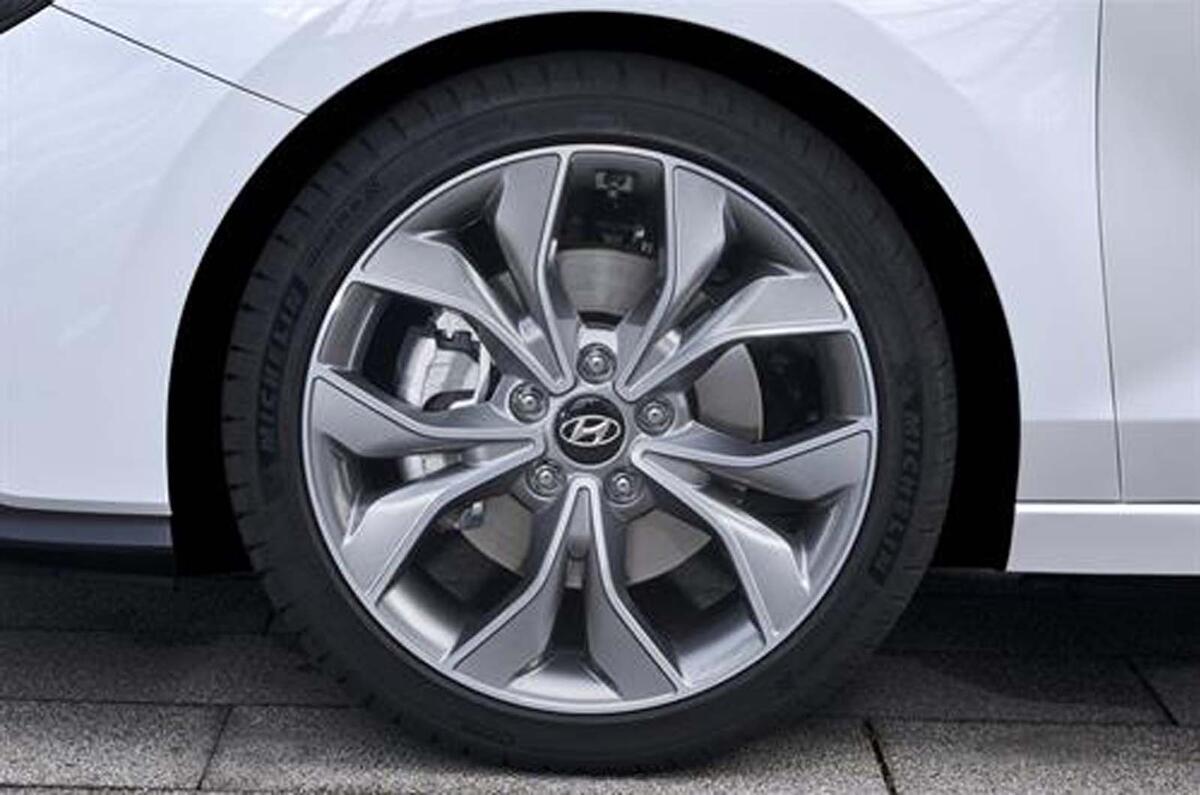 Hyundai i30 N fastback alloy wheel