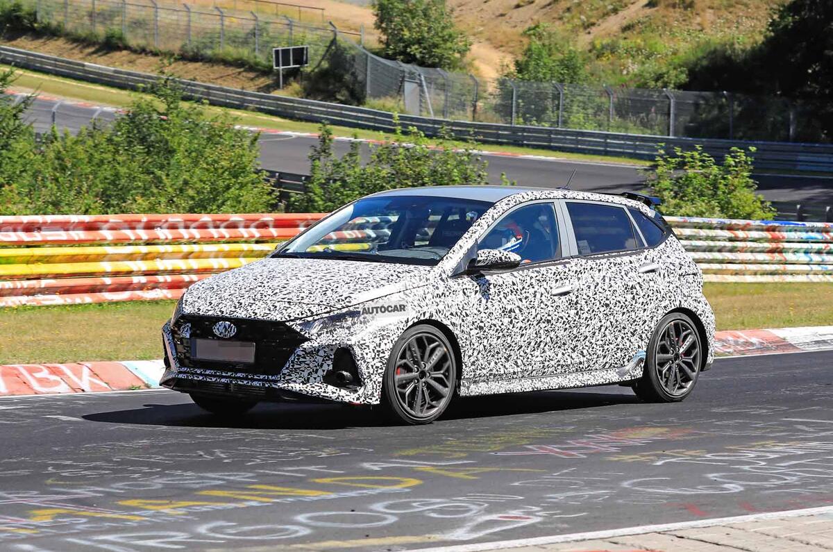 New Hyundai i20 N spyshot side 3/4 New Hyundai i20 N spyshot side 3/4