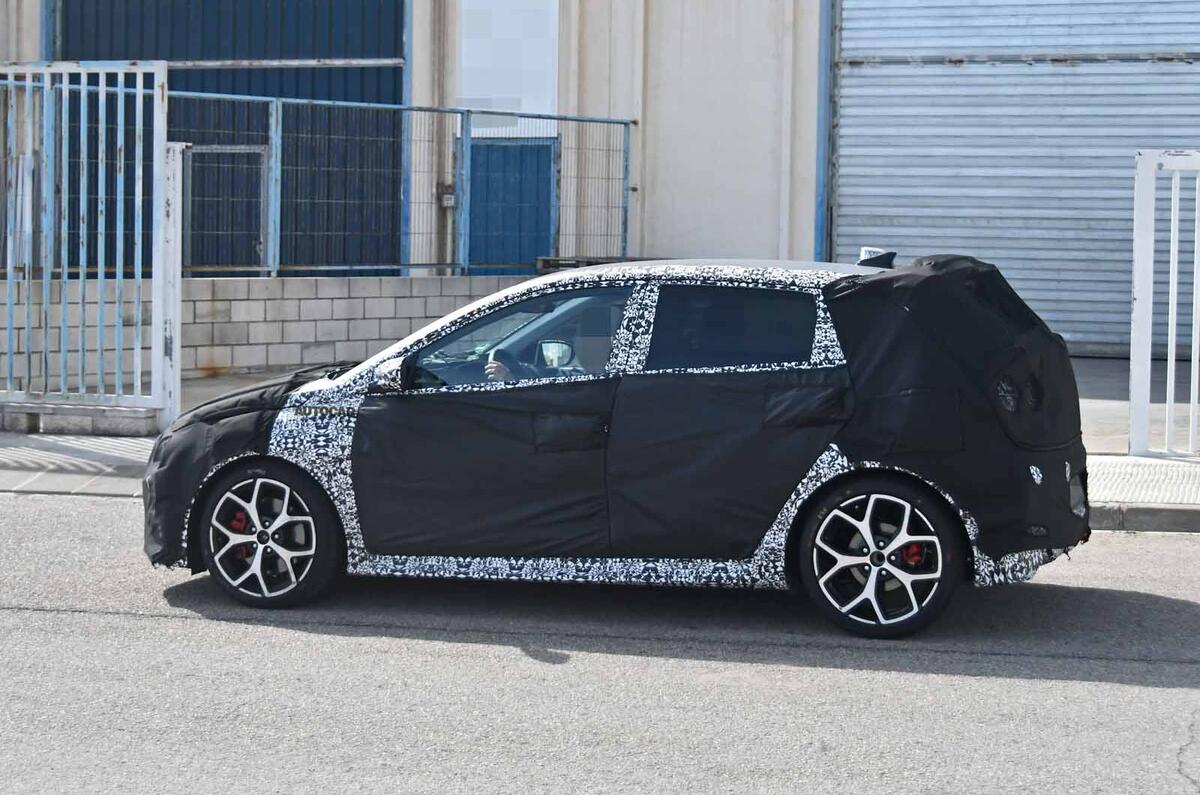 Hyundai i20 N spyshot side Hyundai i20 N spyshot side
