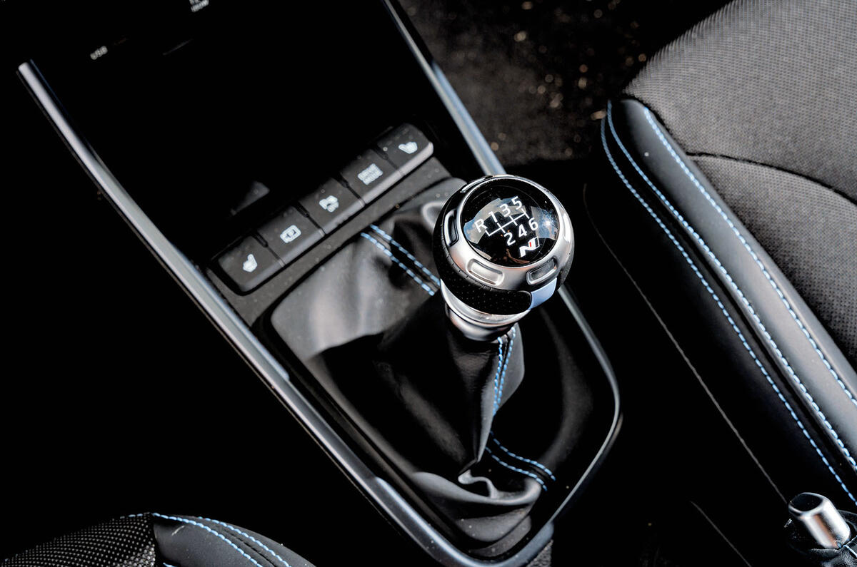 Hyundai I20N gearshift