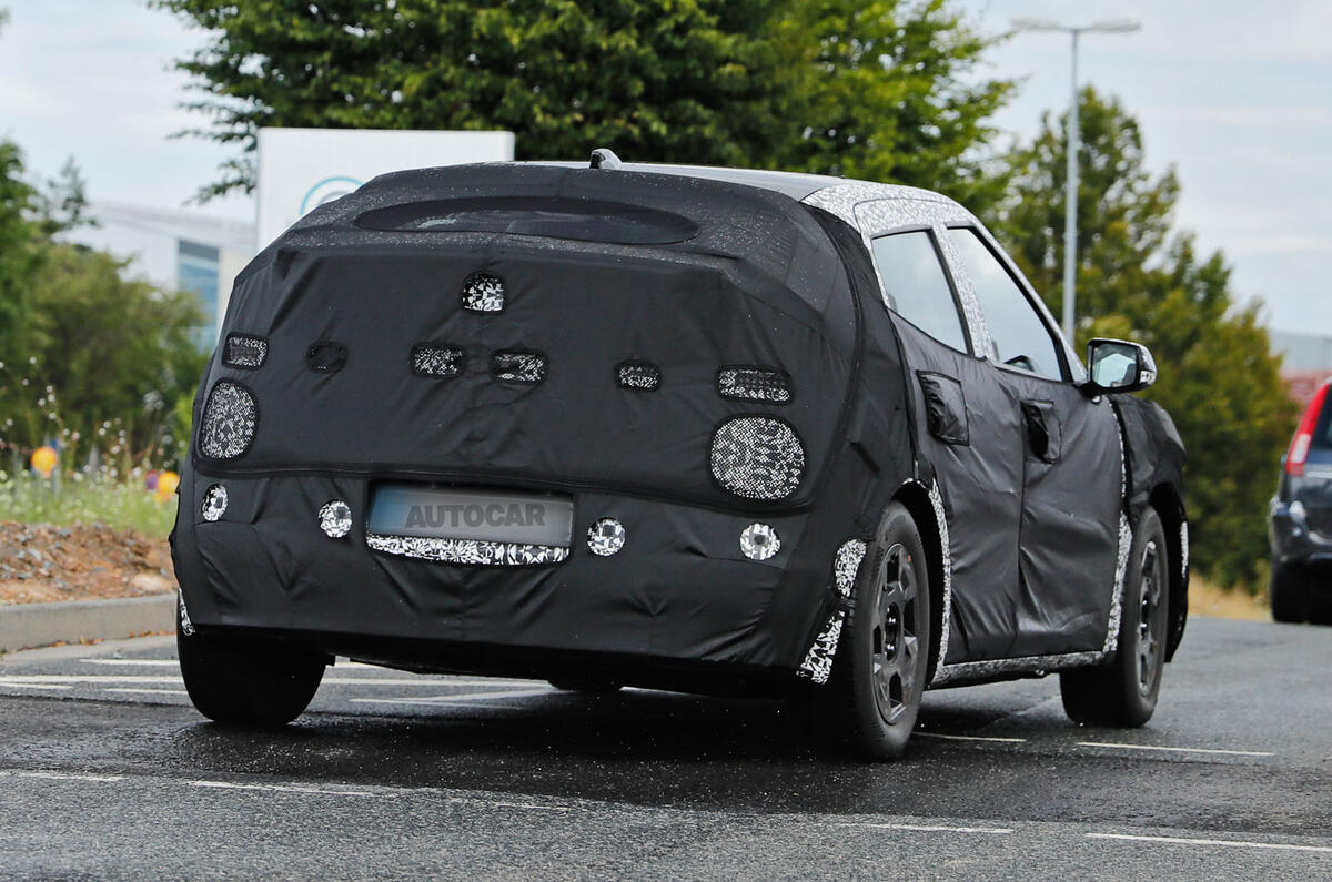 Hyundai Ioniq 2 spyshots rear 3 4 Hyundai Ioniq 2 spyshots rear 3 4