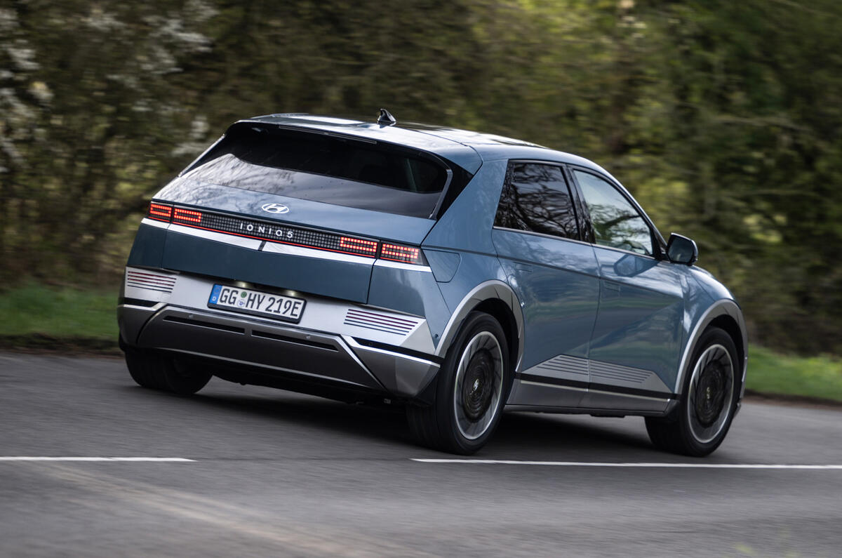 Hyundai Ioniq 5 rear action