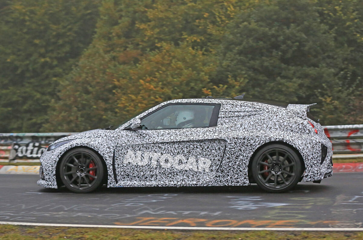 Hyundai RM16 N test mule spotted - left side