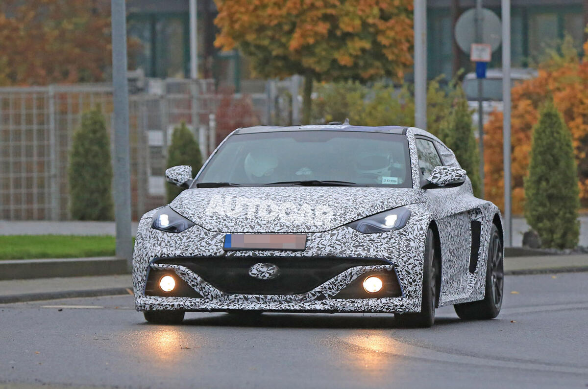 Hyundai RM16 N test mule spotted - road nose