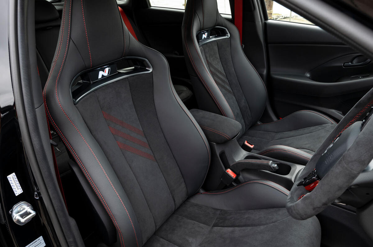 Hyundaii30DRIVE N interior Hyundaii30DRIVE N interior