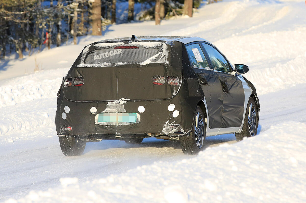 Hyundai i20 spies rear side