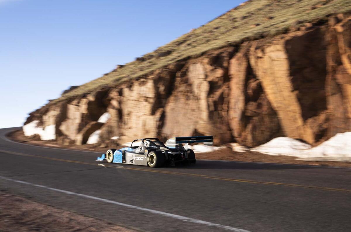 Robin Shute wins at Pikes Peak 2019