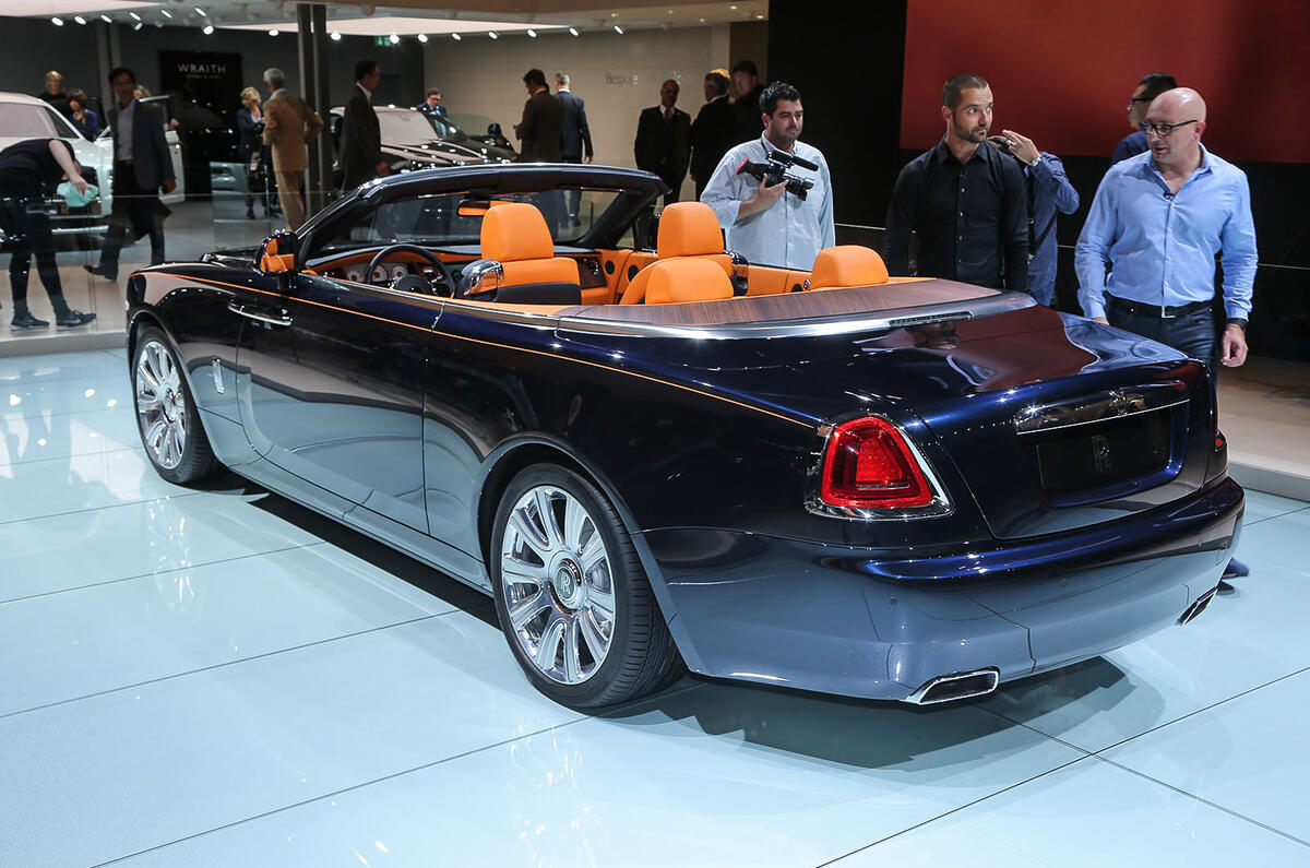 2016 Rolls-Royce Dawn revealed 