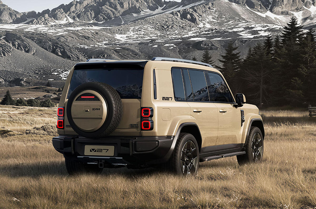 iCaur V27 rear quarter static