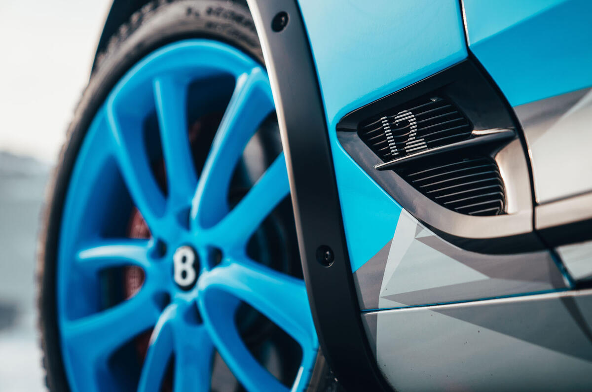2020 Bentley Ice Race Continental GT - front wheel