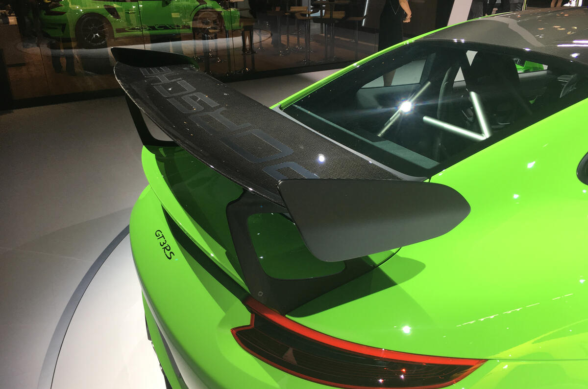 2018 Porsche 911 GT3 RS: Weissach pack revealed with 29kg weight loss