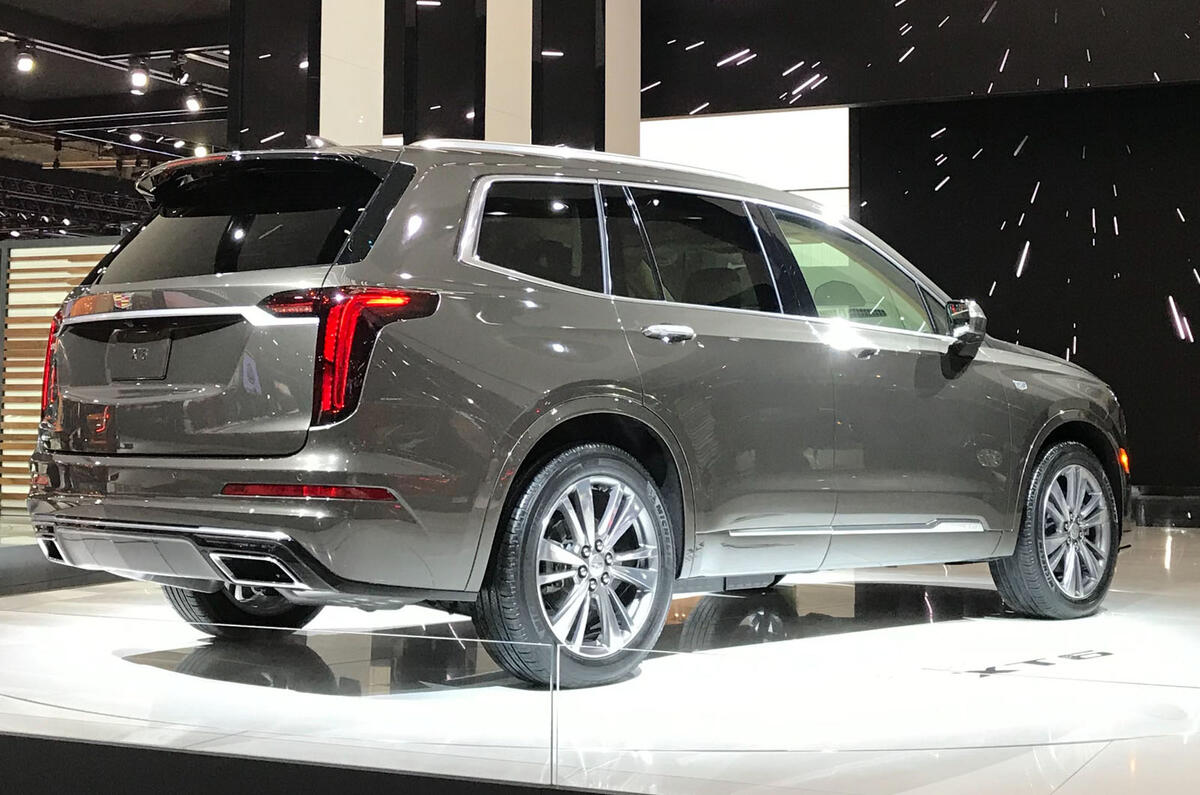 Cadillac XT6