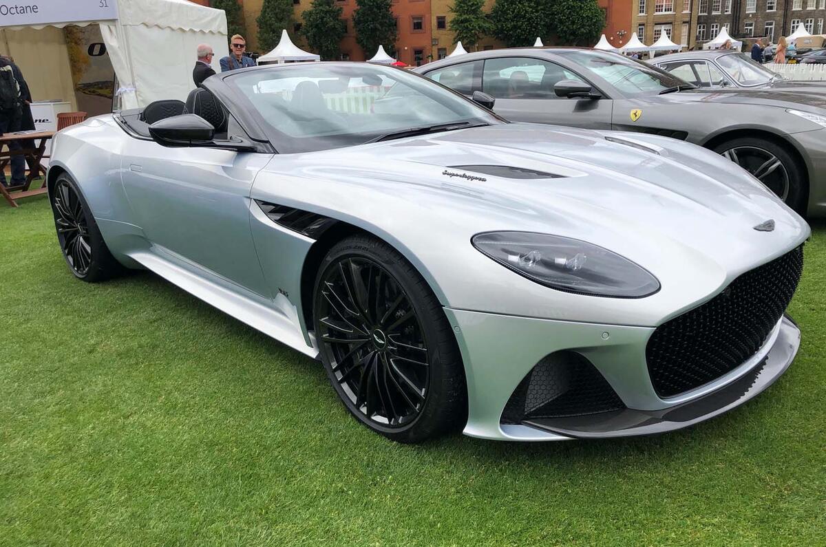 Aston Martin DBS Superleggera Volante