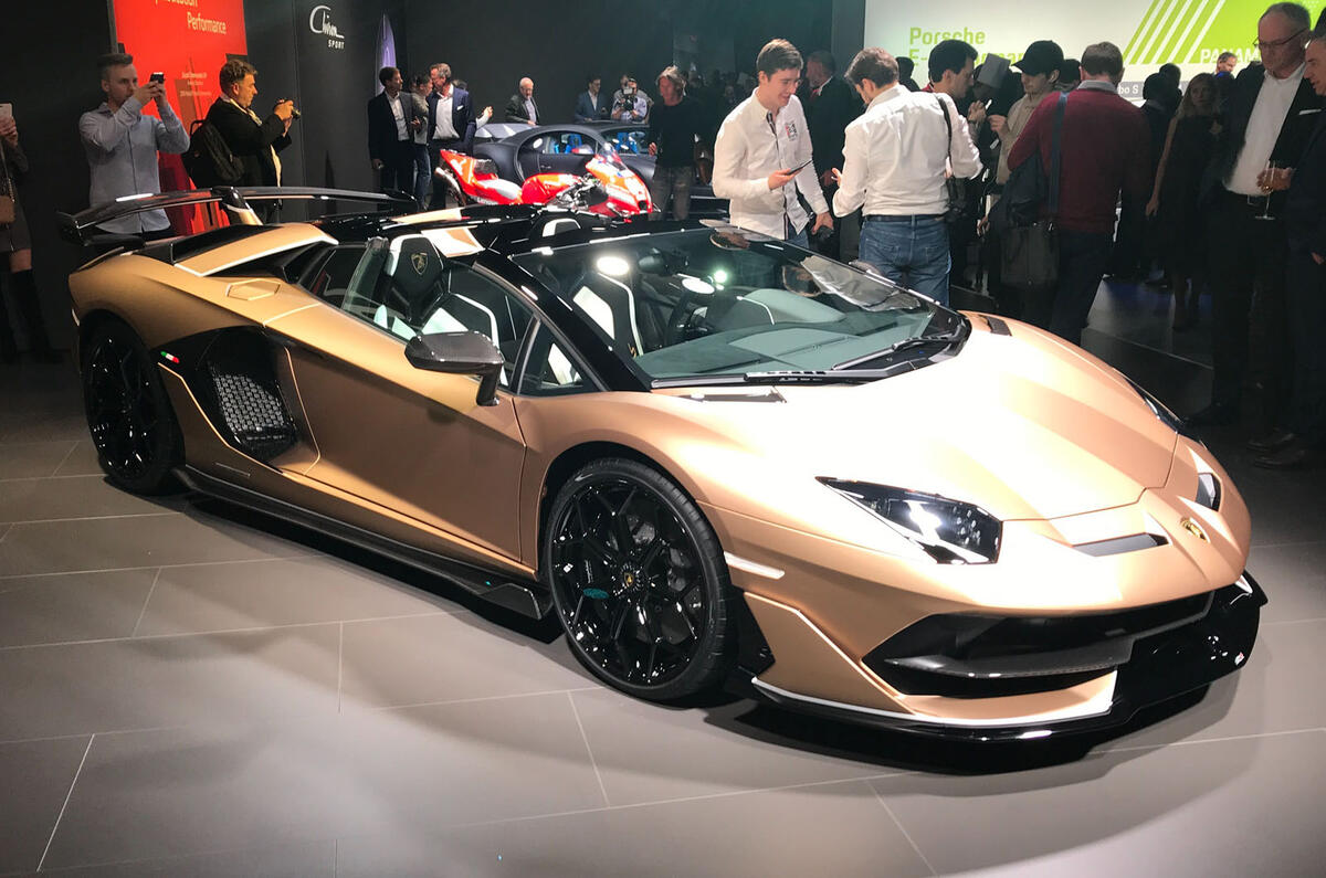 Lamborghini Aventador SVJ Roadster