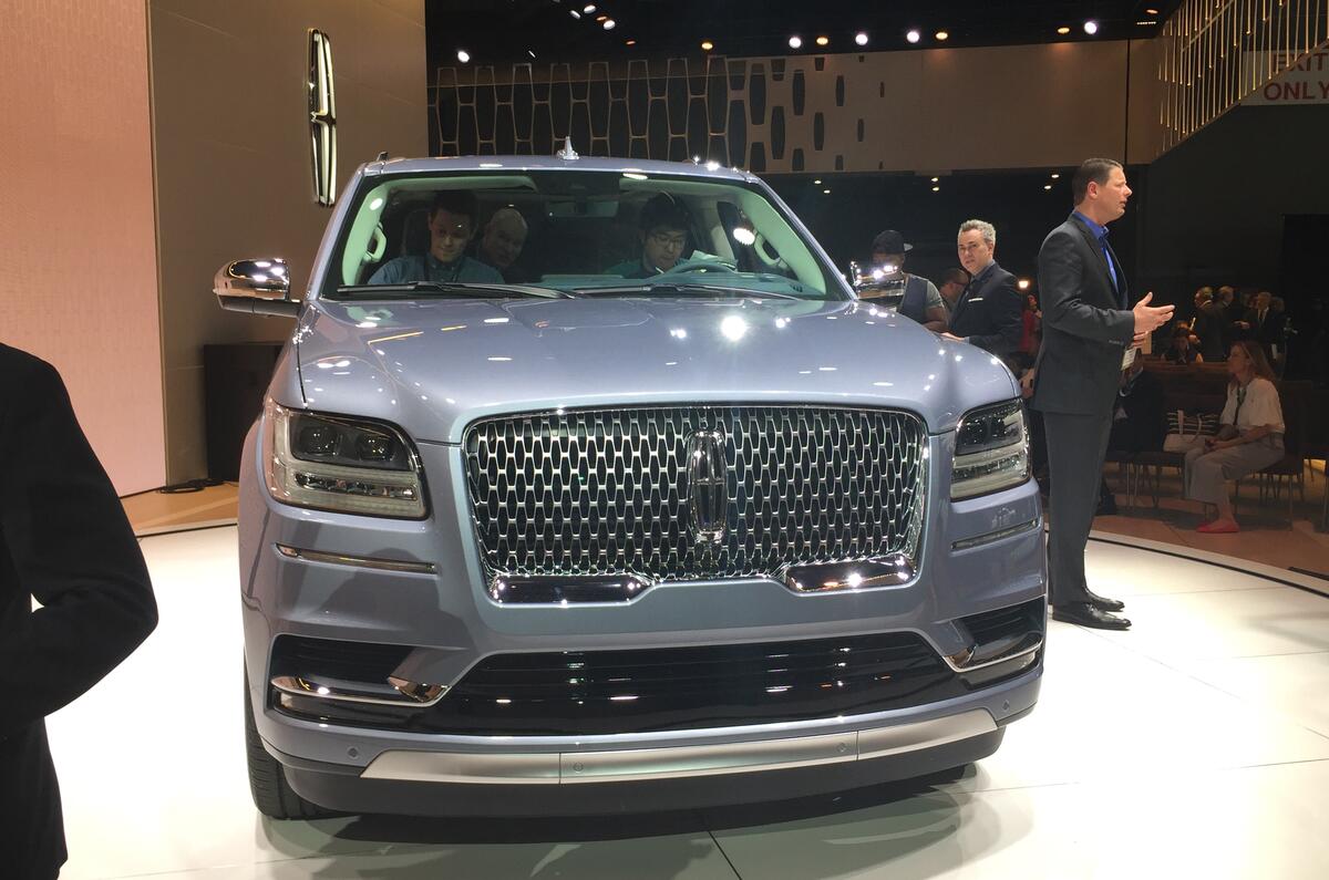 Lincoln Navigator