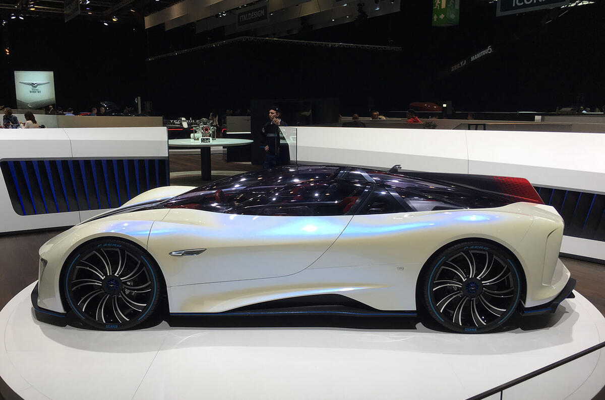 Techrules Ren hypercar