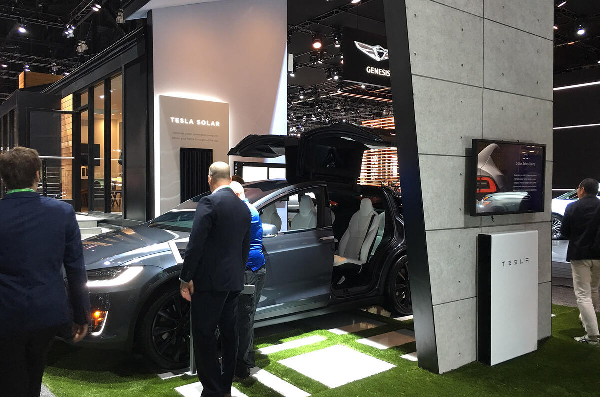 Tesla stand LA motor show