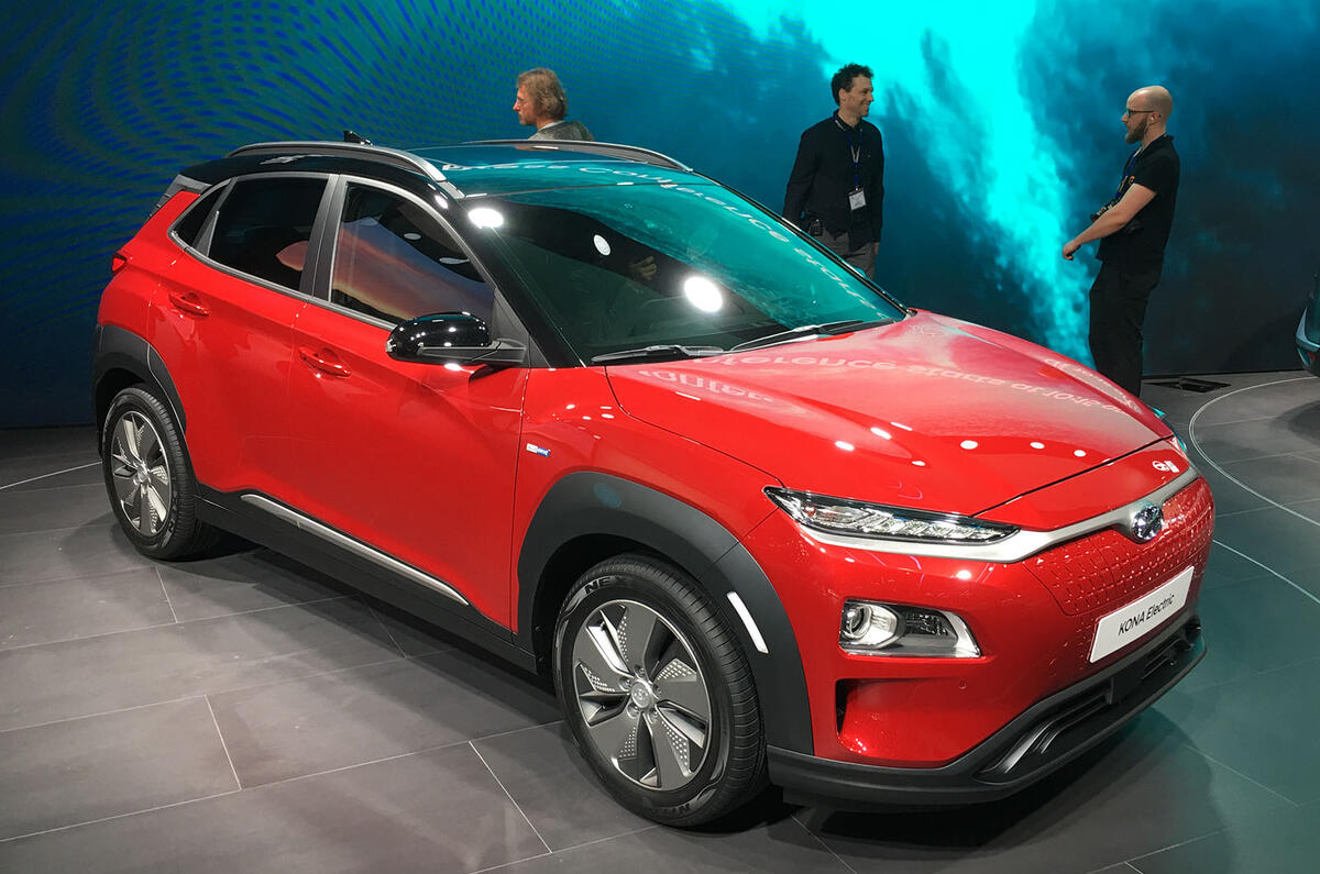 Hyundai Kona Electric Gets Sub 163 25 000 Price Autocar