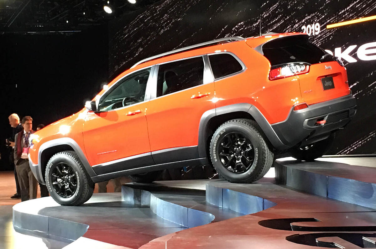 Jeep Cherokee revealed ahead of Detroit motor show