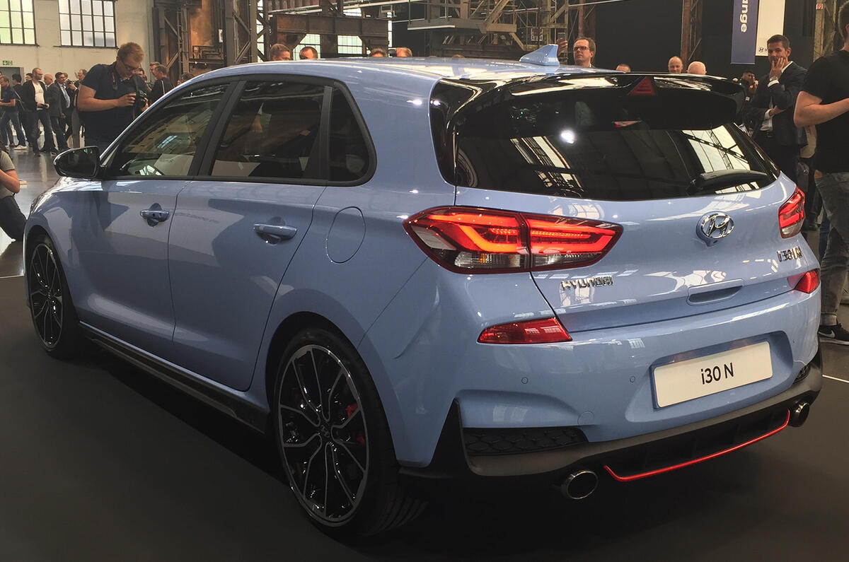 Hyundai i30N hot hatch revealed with 271bhp performance pack variant
