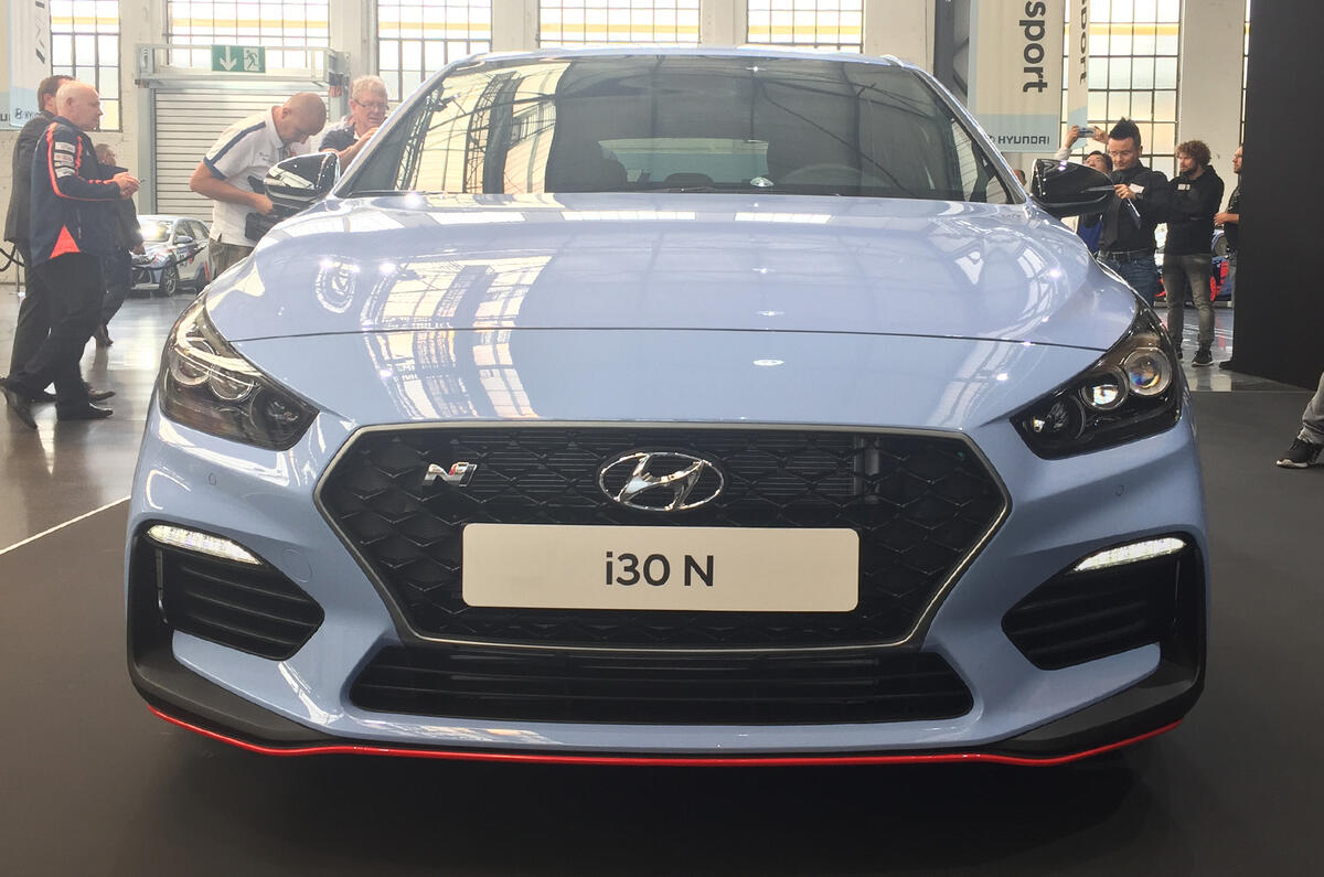 Hyundai i30N hot hatch revealed with 271bhp performance pack variant