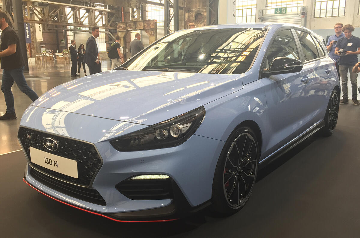 Hyundai i30N hot hatch revealed with 271bhp performance pack variant