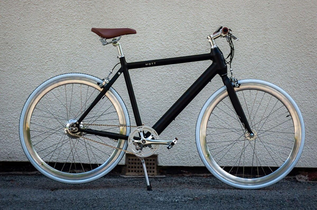 Subtle battery placement in the downtube boosts WATT New York Fixie's visual appeal Subtle battery placement in the downtube boosts WATT New York Fixie's visual appeal
